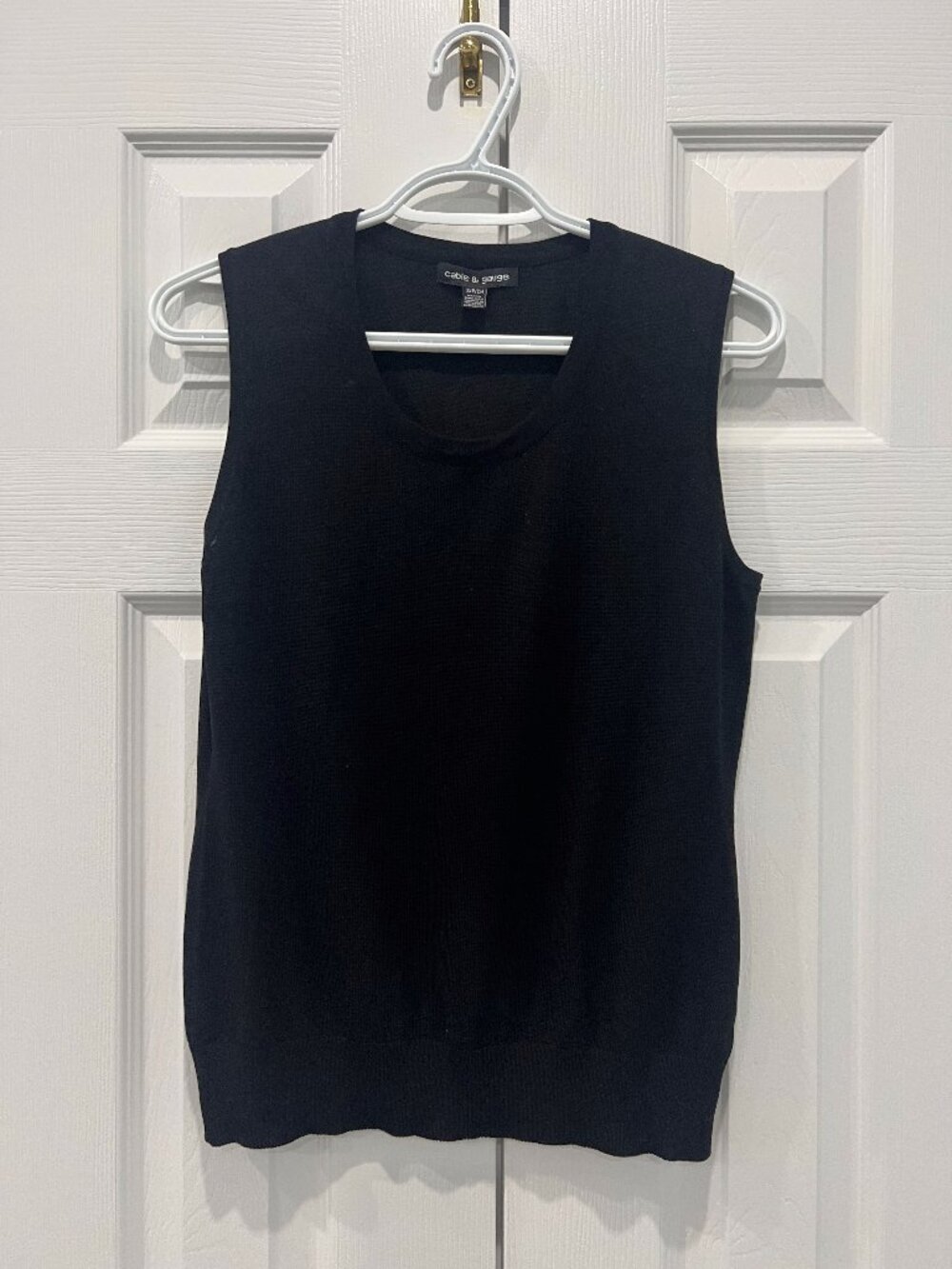 Cable & Gauge Black Tank Sweater S